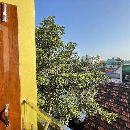 Villa Shree Sadguru Krupa Yatri Niwas à Kolhapur Extérieur photo