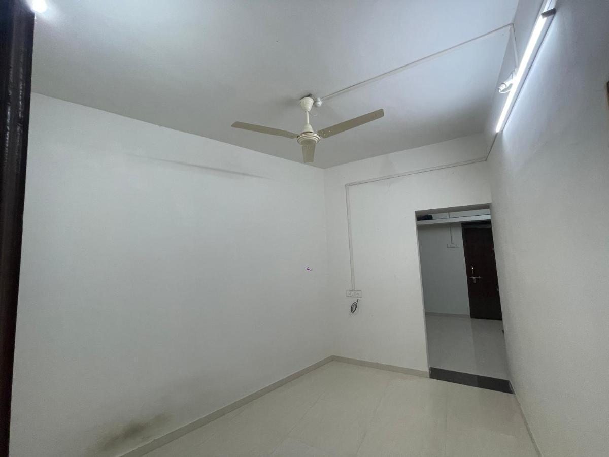 Villa Shree Sadguru Krupa Yatri Niwas à Kolhapur Extérieur photo