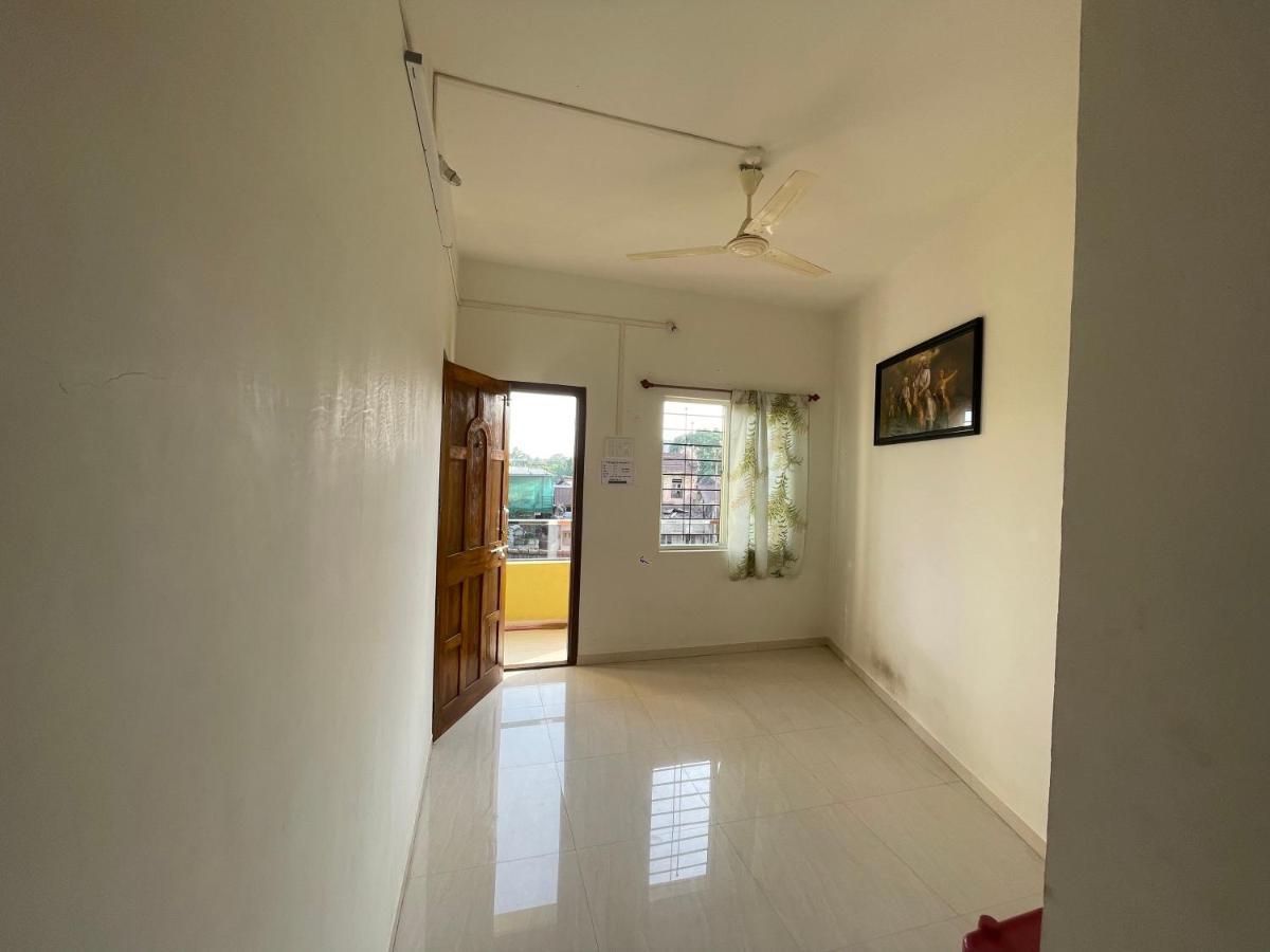 Villa Shree Sadguru Krupa Yatri Niwas à Kolhapur Extérieur photo
